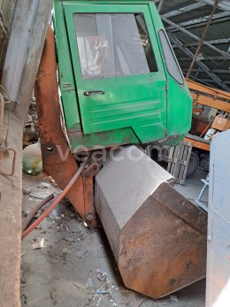 Online aukce:   LOPATA S VÝLOŽNÍKEM K TRAKTORU LIAZ ŠKODA 180