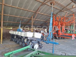 Aukcja internetowa:   KINZE 3000 8R