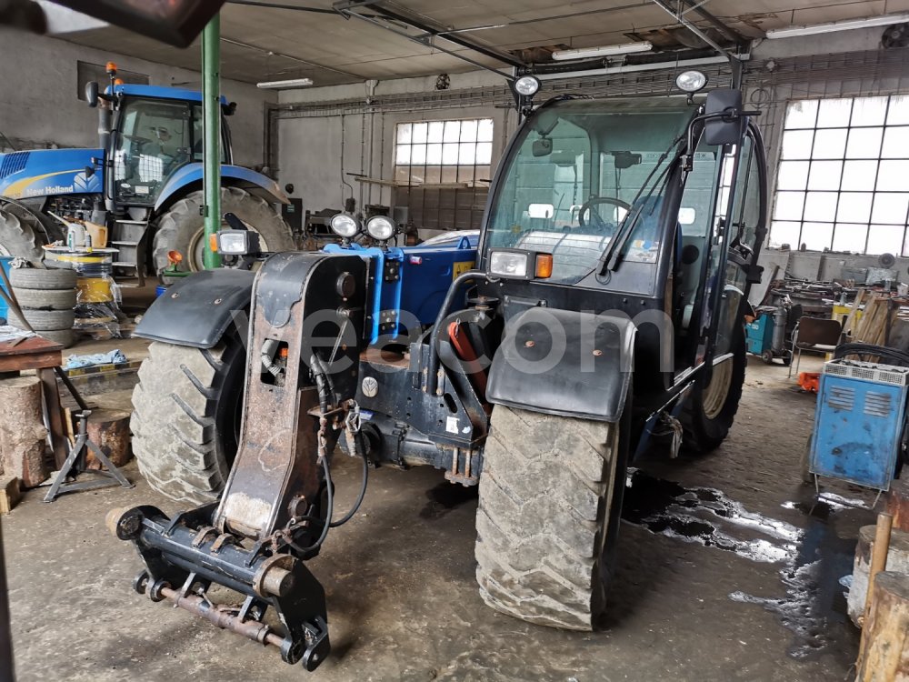 Online aukce: NEW HOLLAND  LM 5060