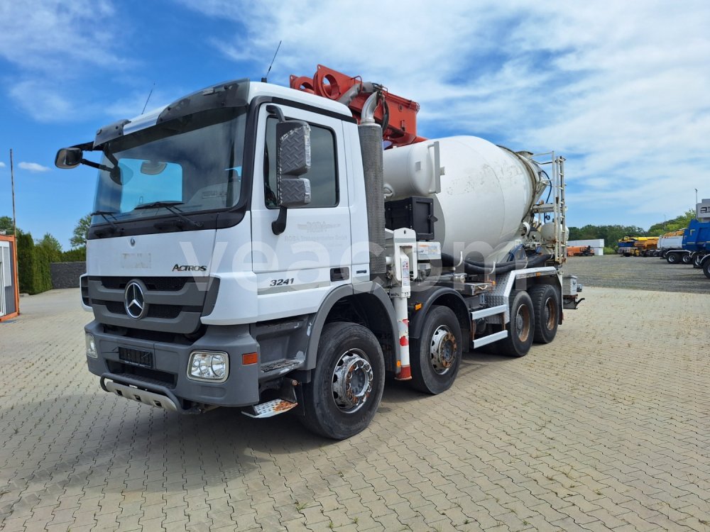 Online aukce: MERCEDES-BENZ  3241 8X4