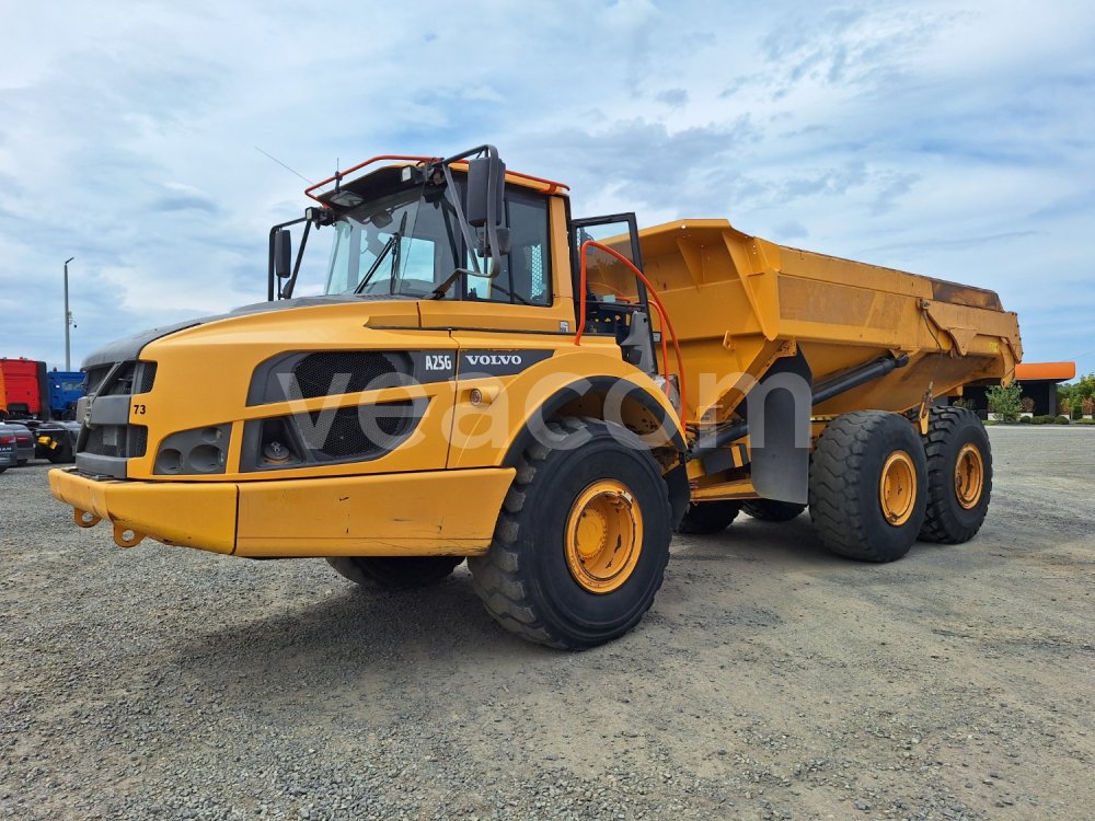 Online aukce: VOLVO  A25G