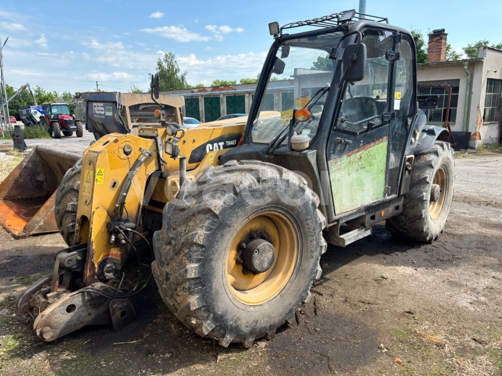 Online aukce: CAT  TH407