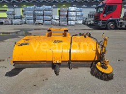 Online aukce: JCB  SC240