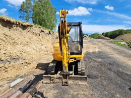 Online aukce: JCB  8027