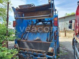 Online auction: VOLVO  FL 220