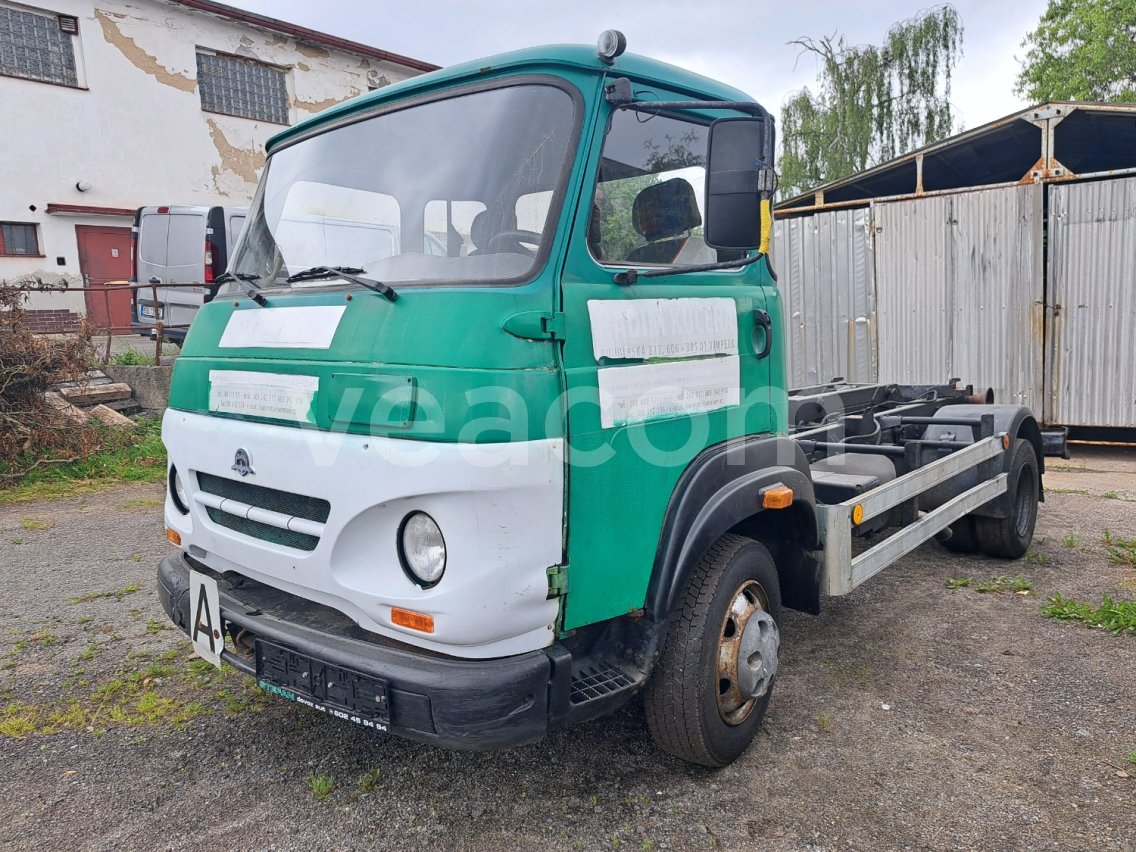 Online aukce: AVIA  75-N