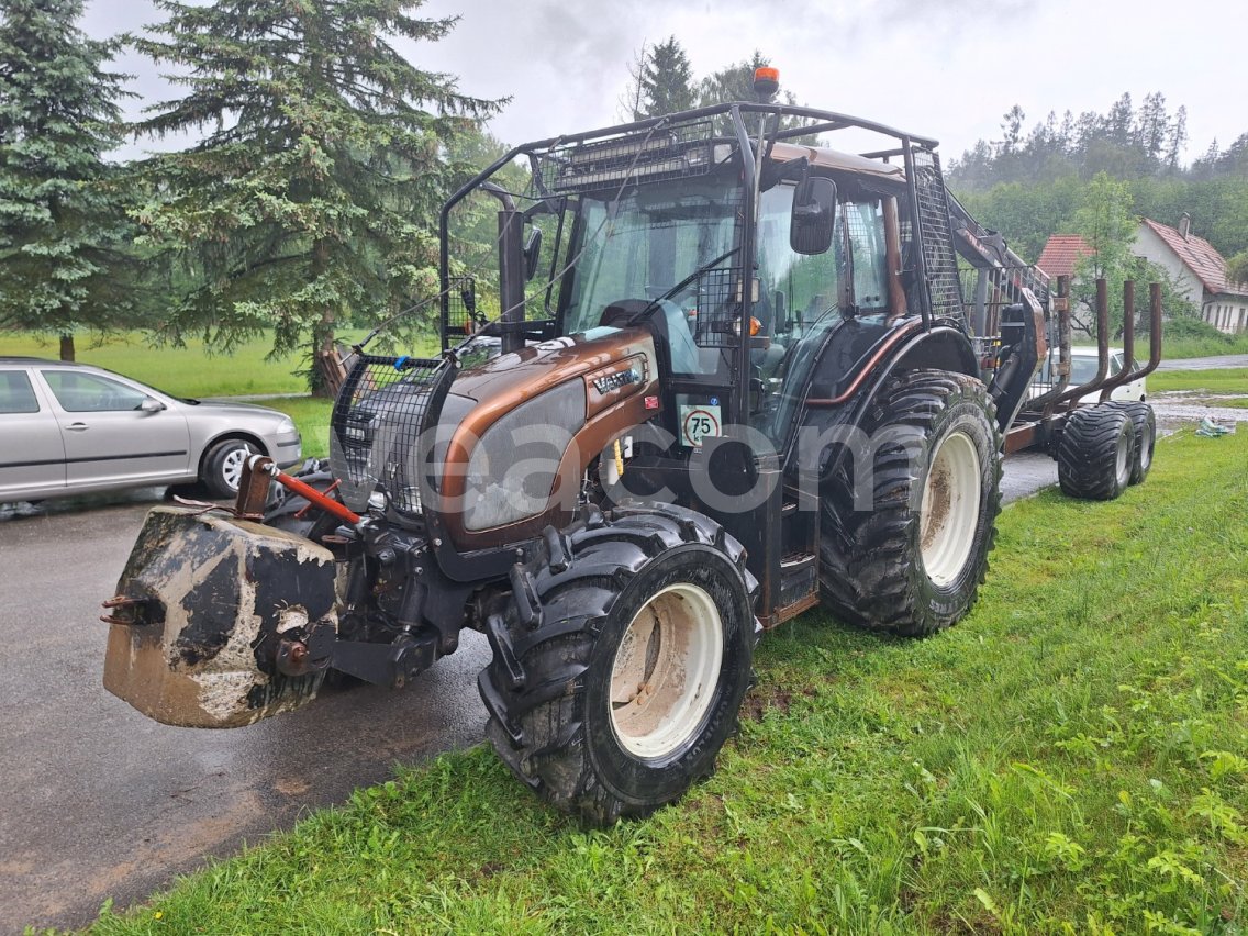 Online-Versteigerung:   VALTRA N92 4X4
