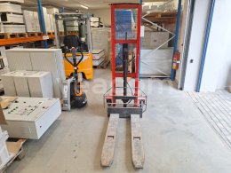 Online aukce:   BELET F10R