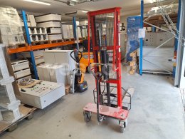 Online aukce:   BELET F10R