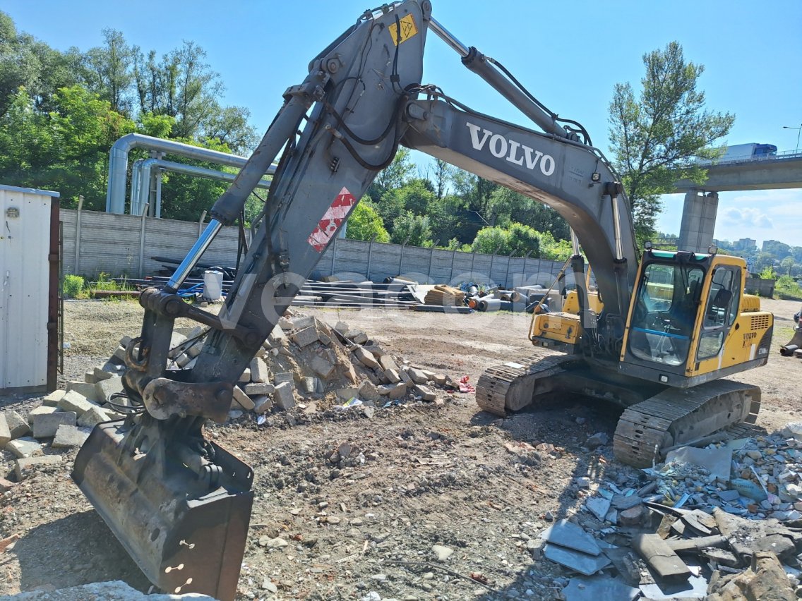 Online aukce: VOLVO  EC240BNLC