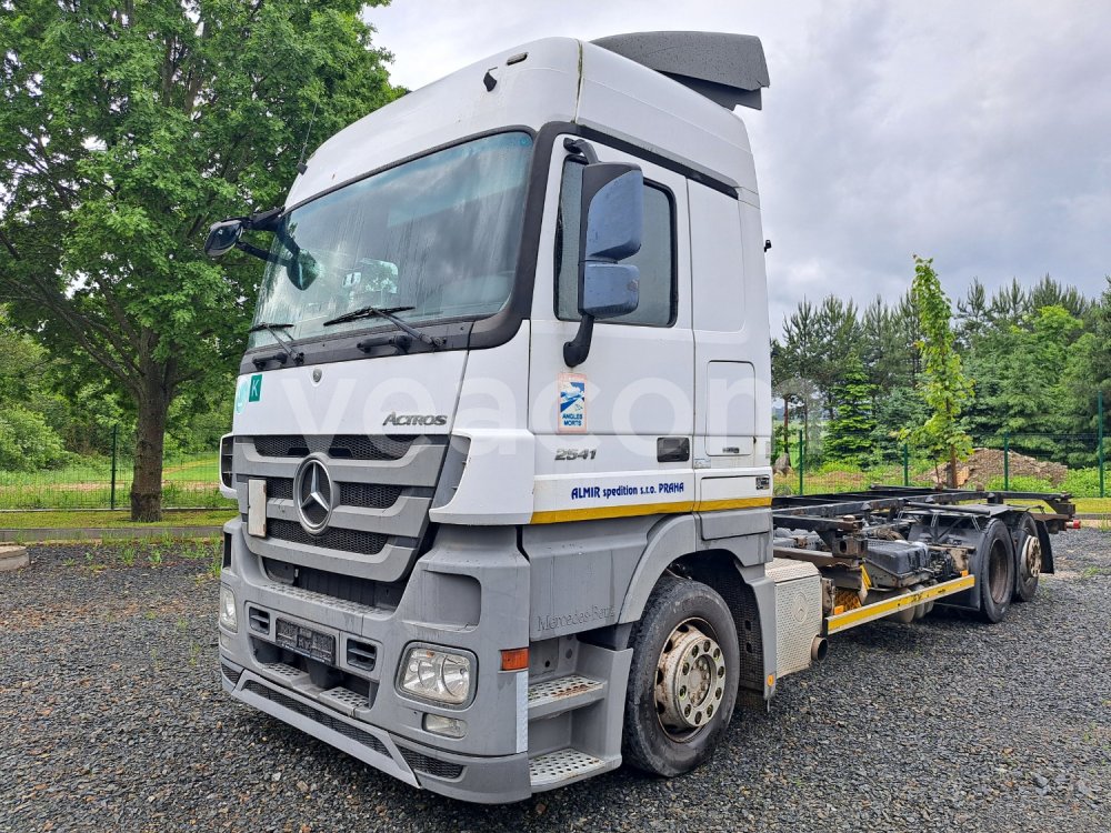 Интернет-аукцион: MB  ACTROS 2541 L 6X2 + PŘÍVĚS SCHMITZ ZWF 18