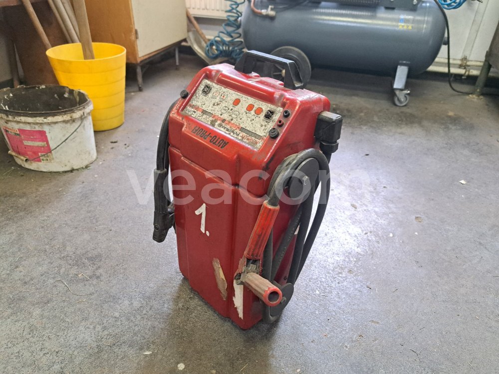 Интернет-аукцион:  STARTOVACÍ ZDROJ AUTO-PROFI EPA 1024 S