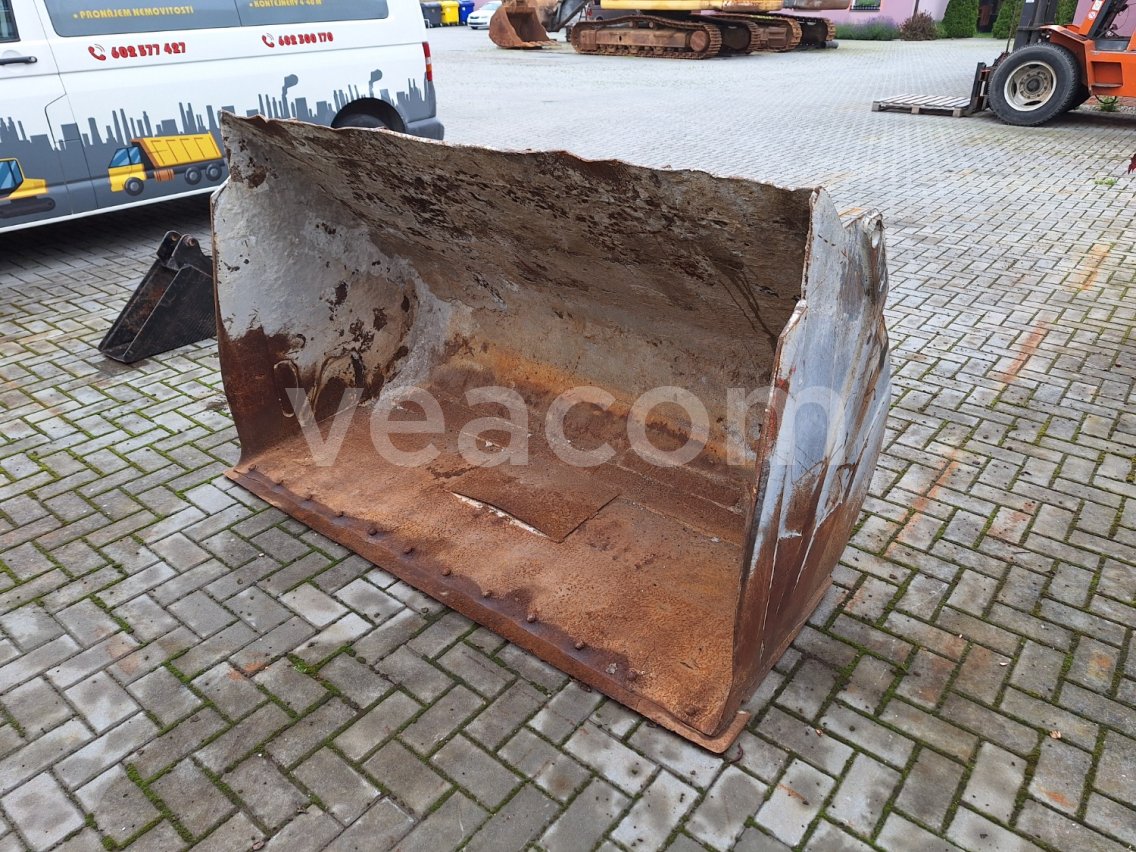 Online aukce:   ČELNÍ LOPATA 180 CM