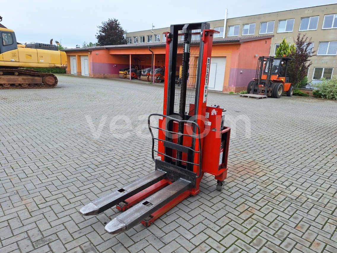 Aukcja internetowa: BELET  F10 AP