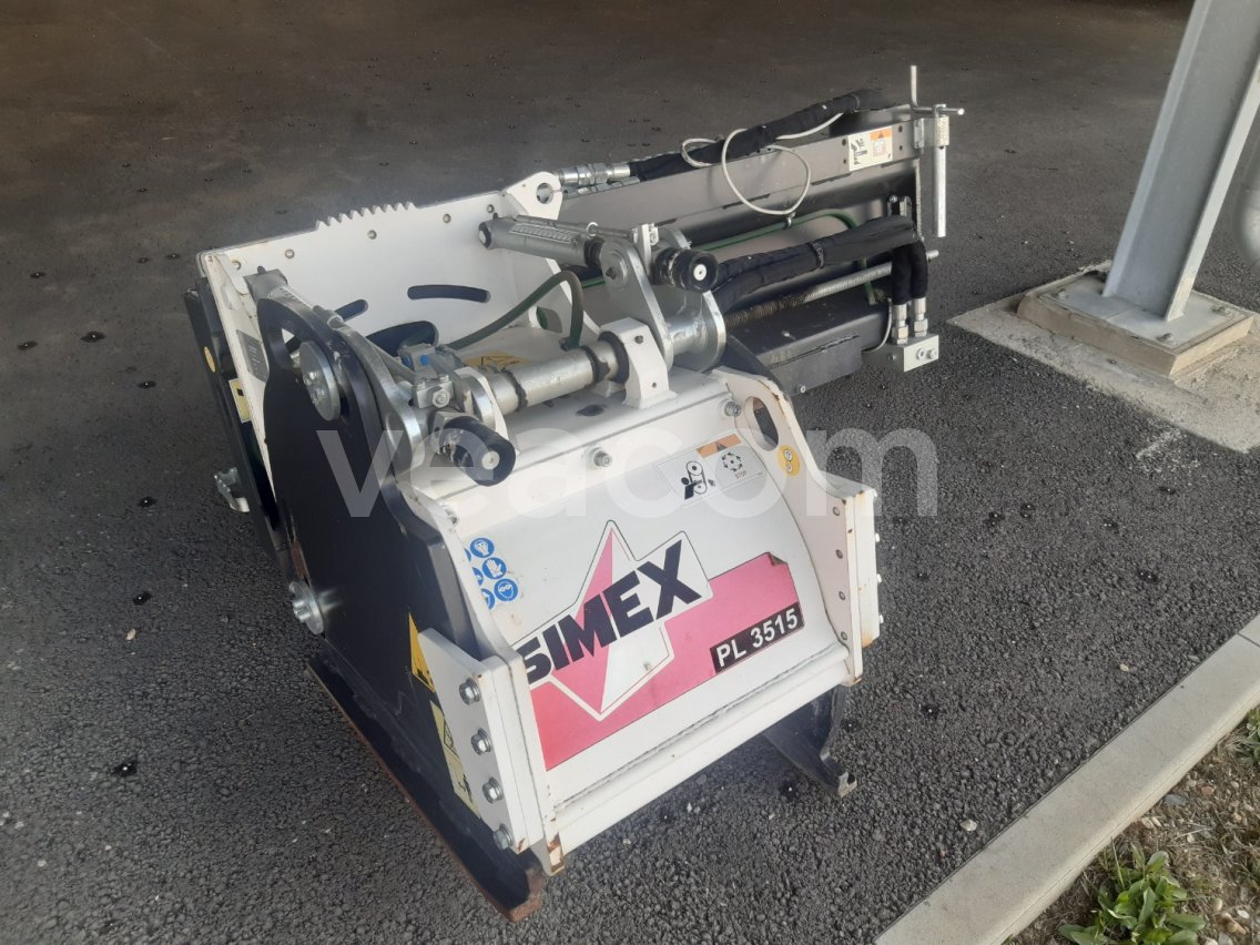 Online auction: SIMEX  PL3515