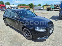 Online aukce: AUDI  A4