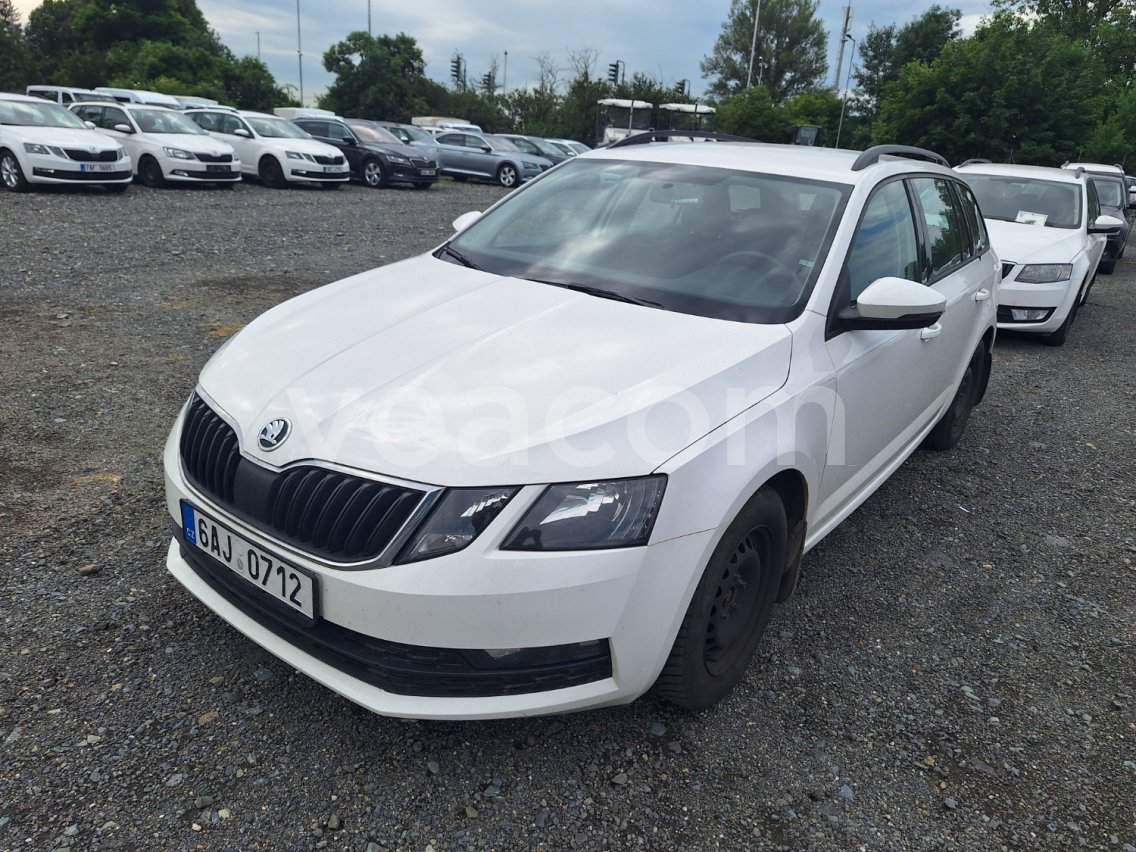 Online aukce: ŠKODA  OCTAVIA