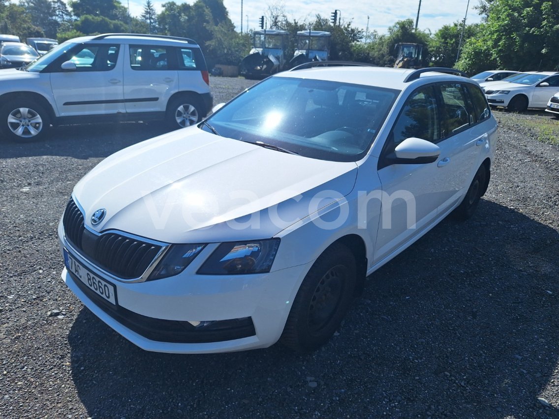 Online aukce: ŠKODA  OCTAVIA