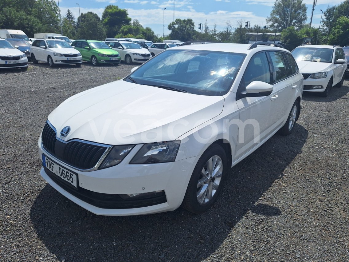 Aukcja internetowa: ŠKODA  OCTAVIA