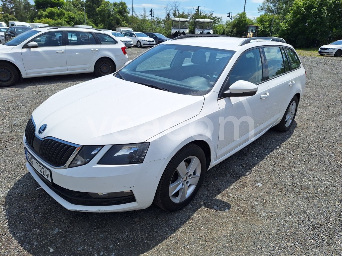 Online aukce: ŠKODA  OCTAVIA