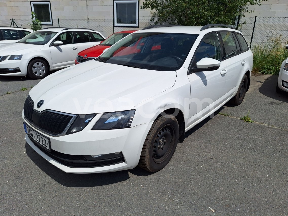 Online aukce: ŠKODA  OCTAVIA