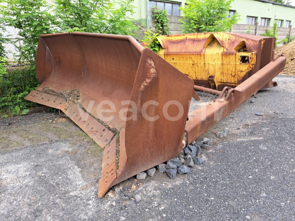 Online aukce:  RADLICE BECO NA KOMATSU D65