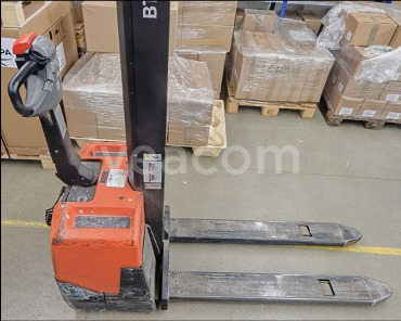 Online aukce: TOYOTA  MINIMOVER HWE 10