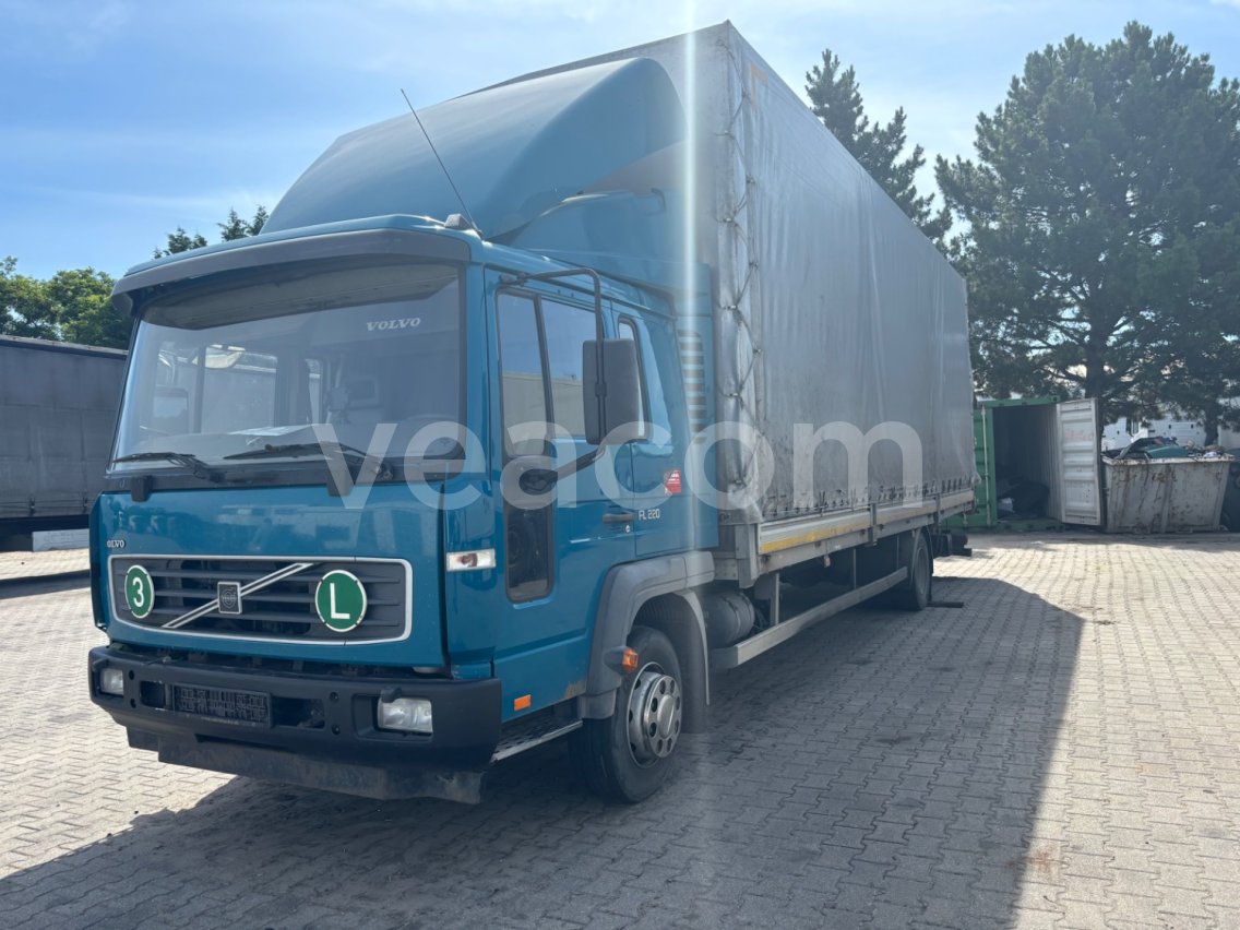 Aukcja internetowa: VOLVO  FL 220