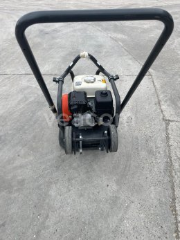 Online aukce:   HUSQVARNA LFV 80