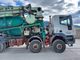 Online árverés: IVECO  TRAKKER 340 8x4 + CIFA MAGNUM MK28