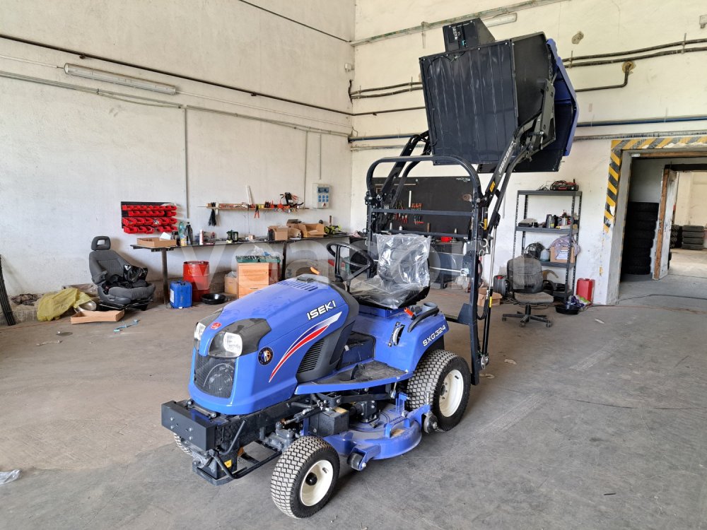Online aukce: ISEKI  SXG 324