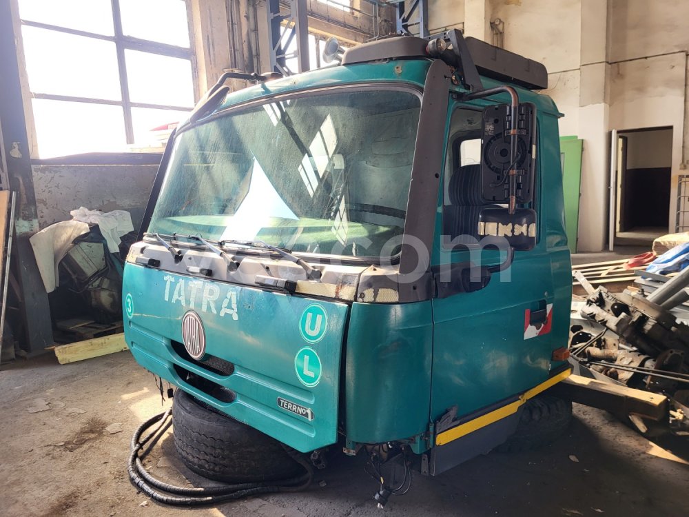 Online aukce:  KABÍNA TATRA 815 TERRNO1