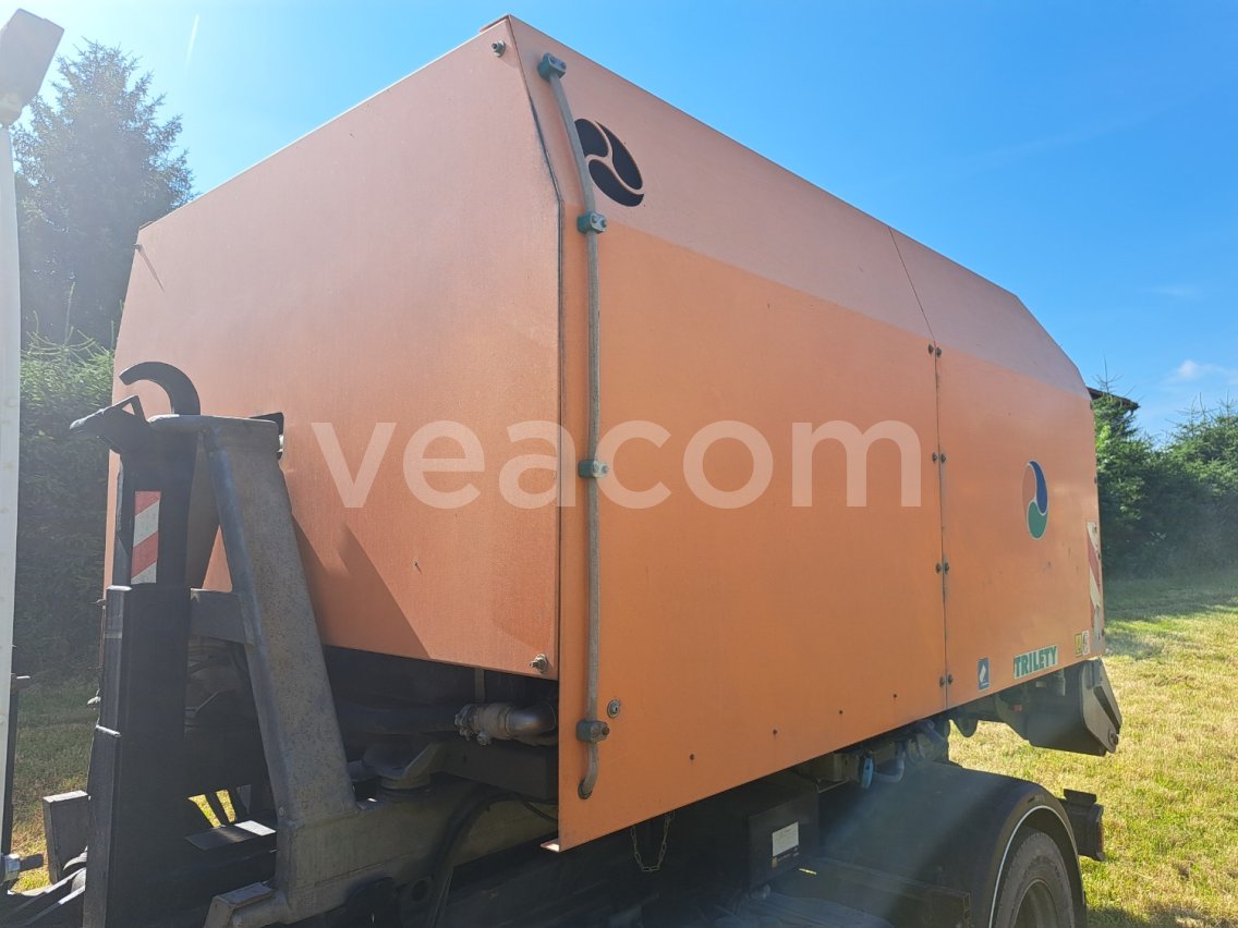 Online aukce:   TRILETY  TK50M