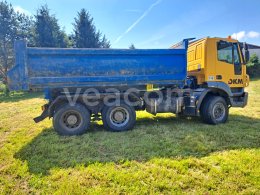 Online auction: IVECO  TRAKKER 6X4