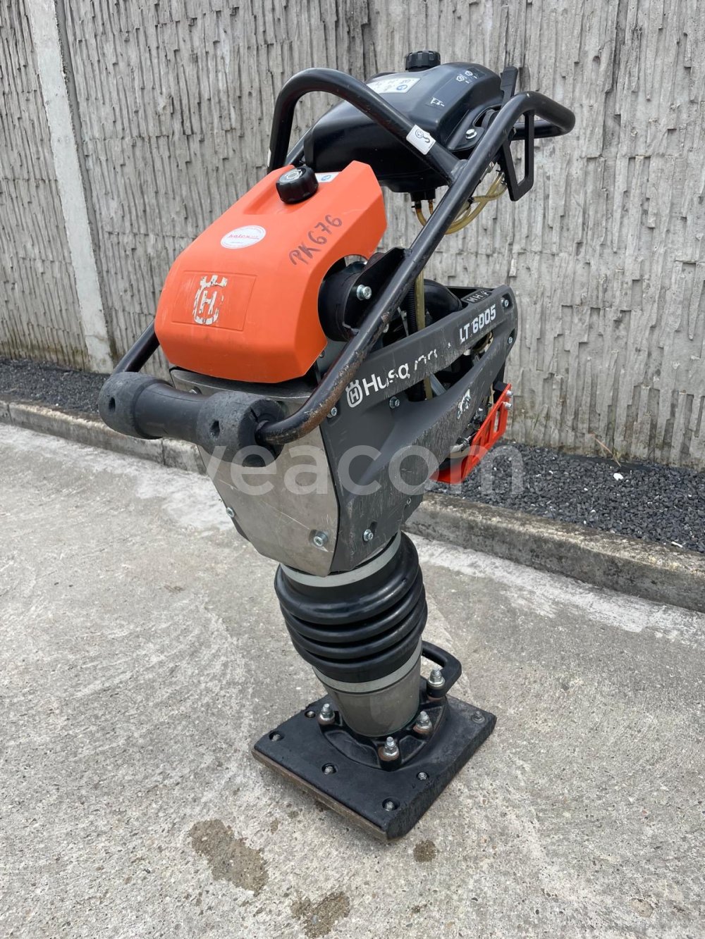 Online aukce: HUSQUARNA  LT6005