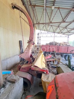 Online aukce:   AGROSTROJ PELHŘIMOV SP9-079+ADAPTÉR AZU-221