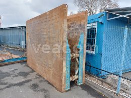 Online aukce:   Pažící boxy EMUNDS+STAUDINGER - 2ks