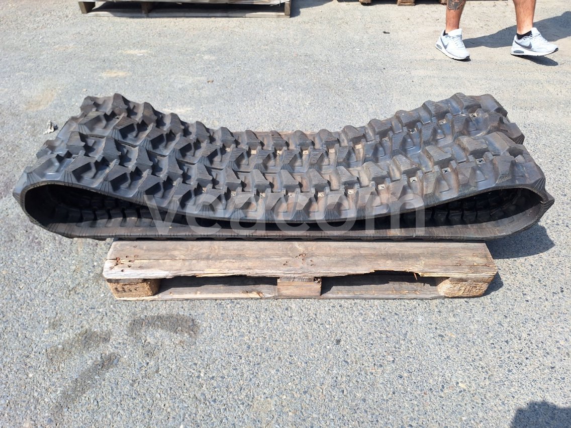 Online aukce:   PÁS RUBBERHILL 2 KUSY