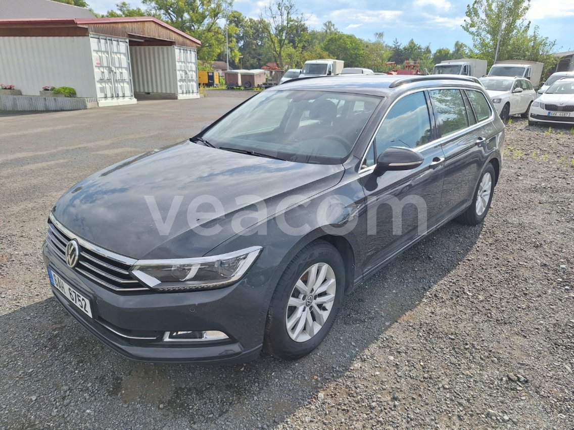 Online-Versteigerung: VOLKSWAGEN  PASSAT