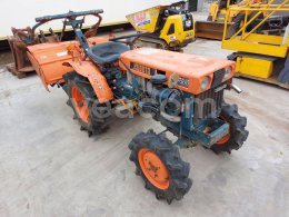 Online auction:   KUBOTA B 7000