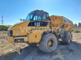 Online aukce: CATERPILLAR  730