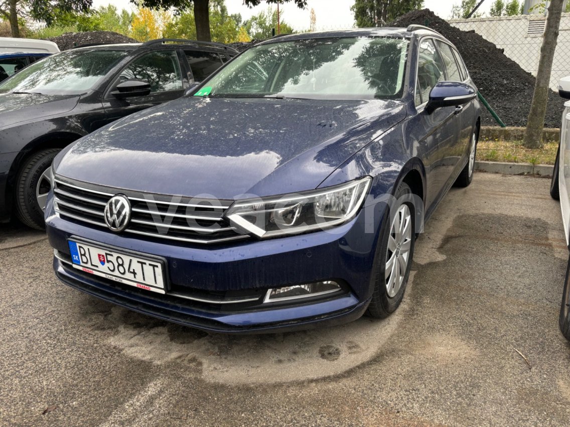 Online aukce: VOLKSWAGEN  PASSAT