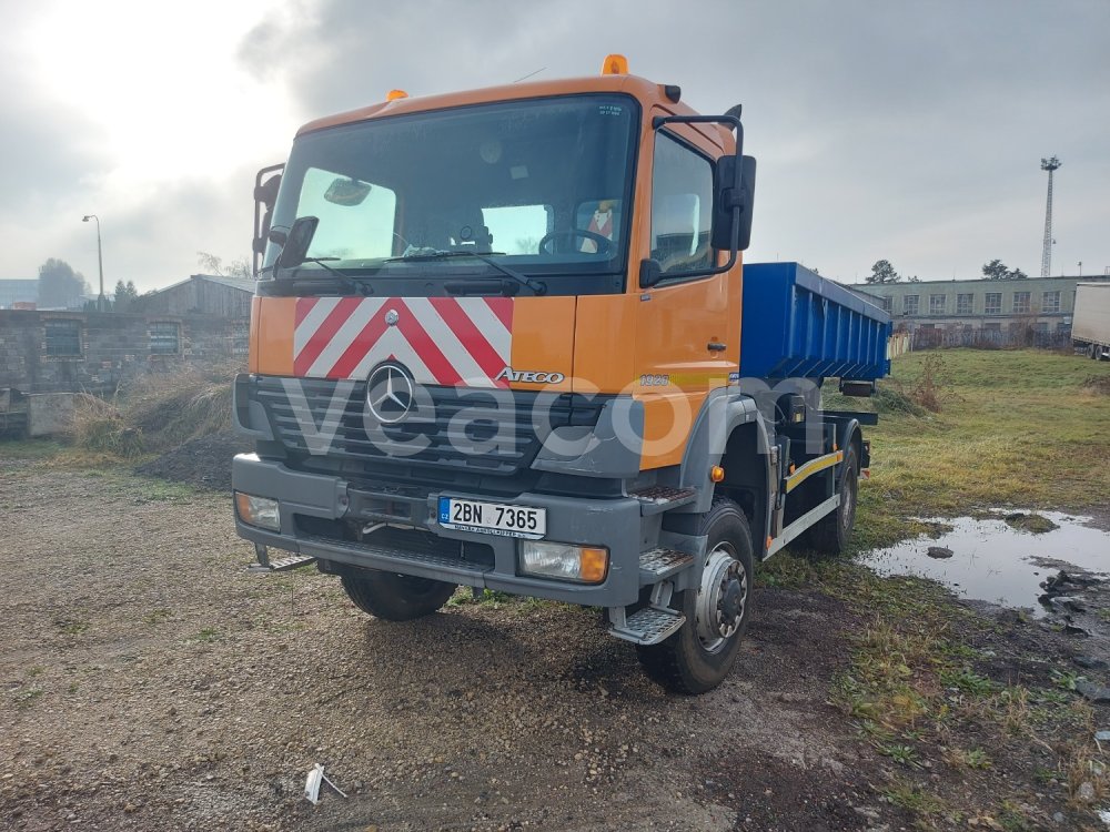 Aukcja internetowa: MB  ATEGO 4X4 + KONTEJNER