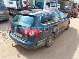 Online auction: VW  PASSAT VARIANT