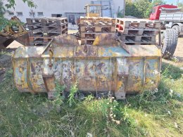 Online aukce:   LOPATA 250 CM