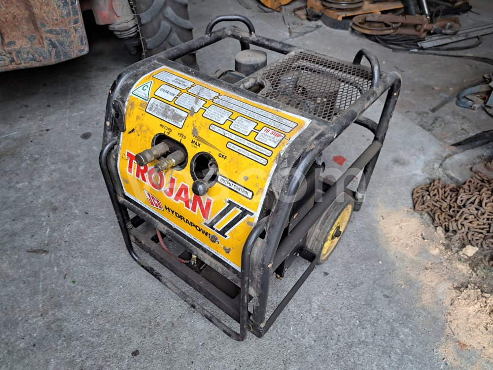 Aukcja internetowa: JCB  TROJAN II