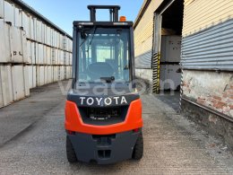 Aukcja internetowa: TOYOTA  52-8FDF25