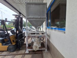 Online auction:   MOBILNÍ SILO