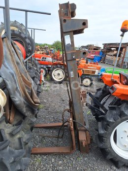 Aukcja internetowa:   HYDRAULICKÝ ZDVIH ZA TRAKTOR