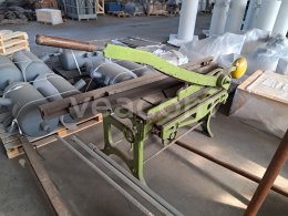 Online aukce:   STOLOVÉ MECHANIZAČNÍ NŮŽKY NA PLECH